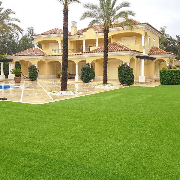 luxury-lawn